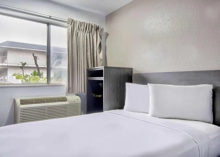 Motel 6-Austin, Tx - North